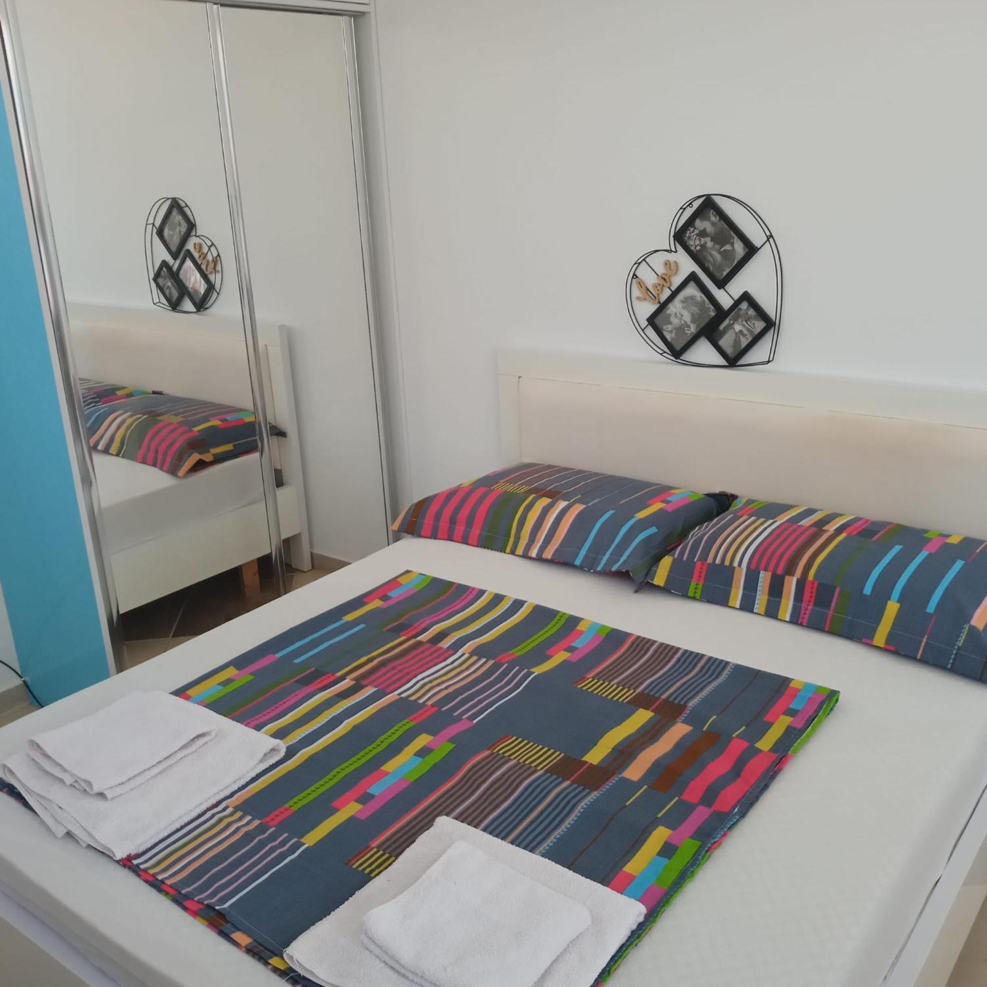 Apartment Thousand Kisses Sarandë 外观 照片